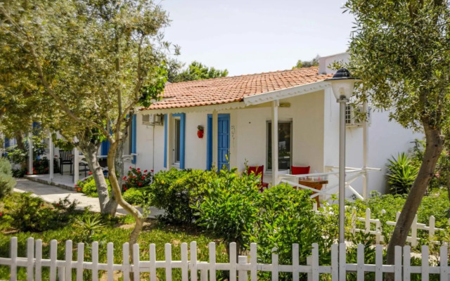 Teos Ormanci Tatil Koyu