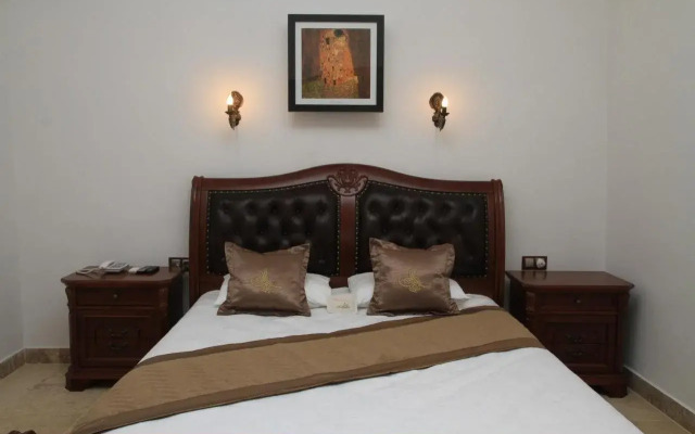 Cesme Kanuni Kervansaray Historical Hotel