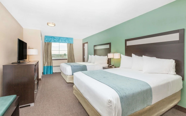Baymont Inn & Suites Midland Center