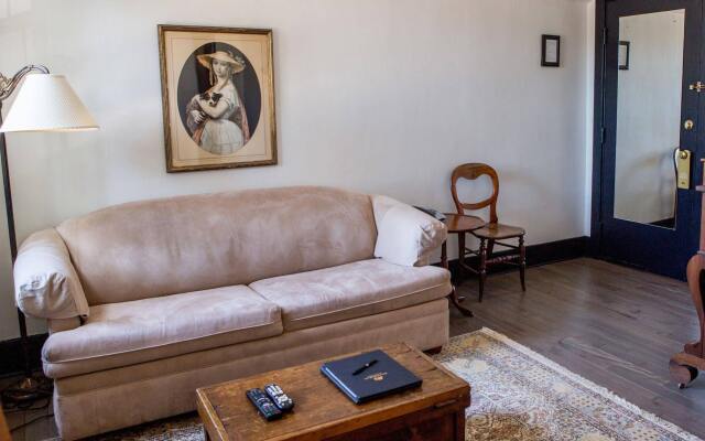 The Little Inn of Bayfield