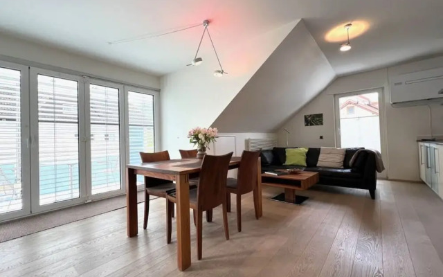 Savoir Vivre Modern Retreat