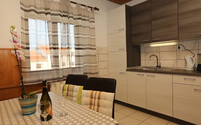 Dragi - 250 m From the Beach - A1