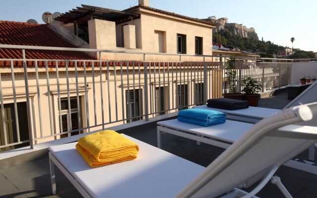 The Marble Suites, PLAKA