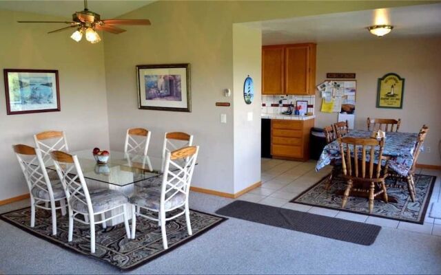 1664 Venice - 4 Br Home