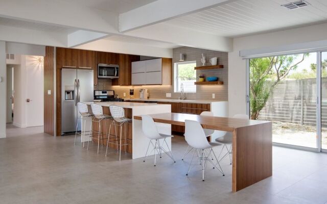 Dive-In Palm Springs Holiday home 4