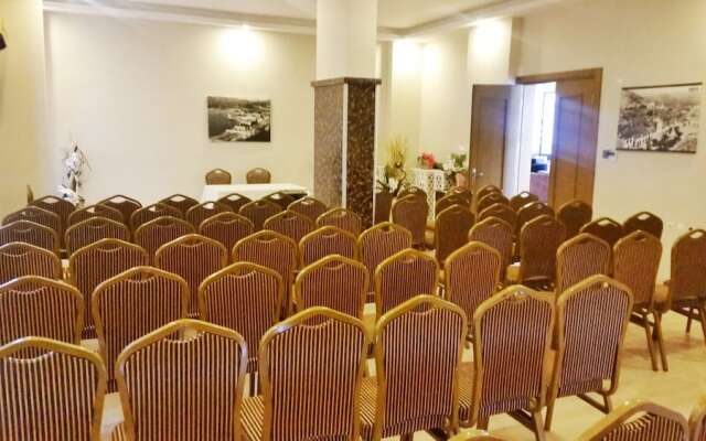 Comfort Ada Class Hotel