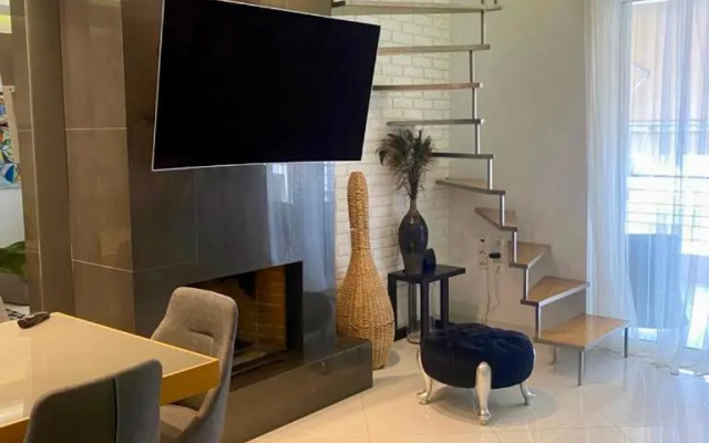 Helen Luxury Loft Design MEISONETTE-APARTMENT