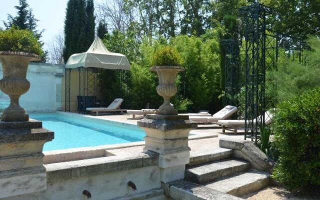 Chambre d'Hotes de Charme Avignon: La Banastière