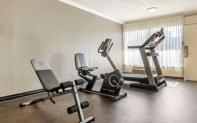 Quality Inn Airport South