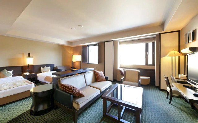 Komagane Kogen Resort Links