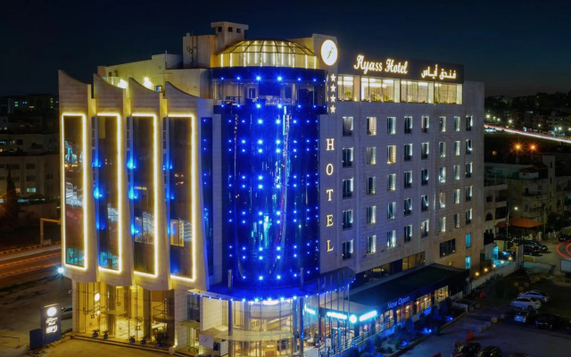 Ayass Hotel