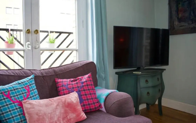 Charming City Centre Flat, Edinburgh