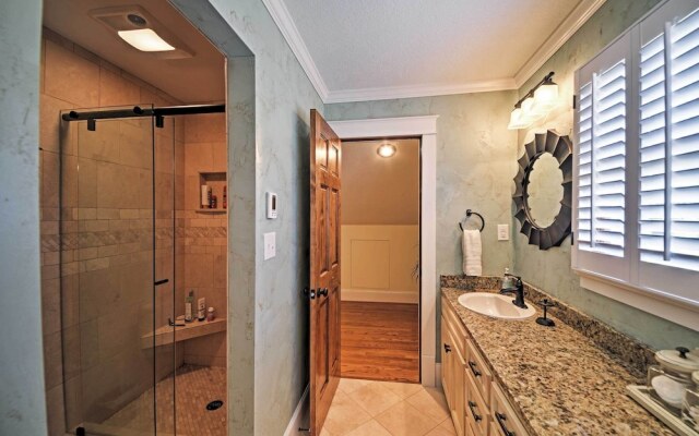 Spacious & Stunning Cleveland Getaway on 1 Acre