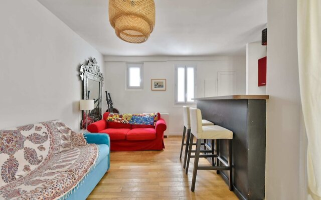 Superb Apartment at the Foot of the Sacré-coeur