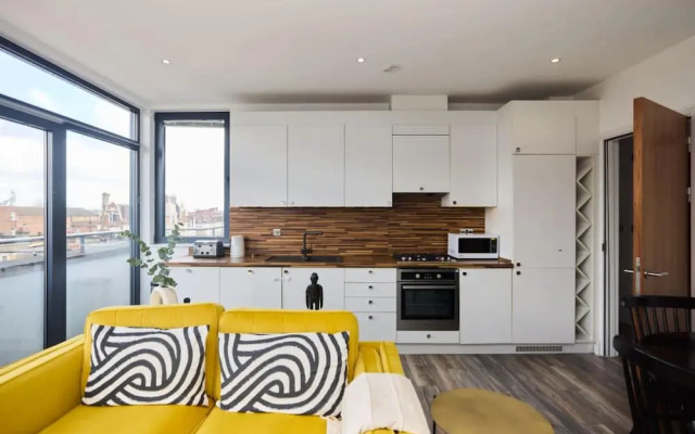 The Harlesden Hideaway - Lovely 2bdr Flat With Balcony