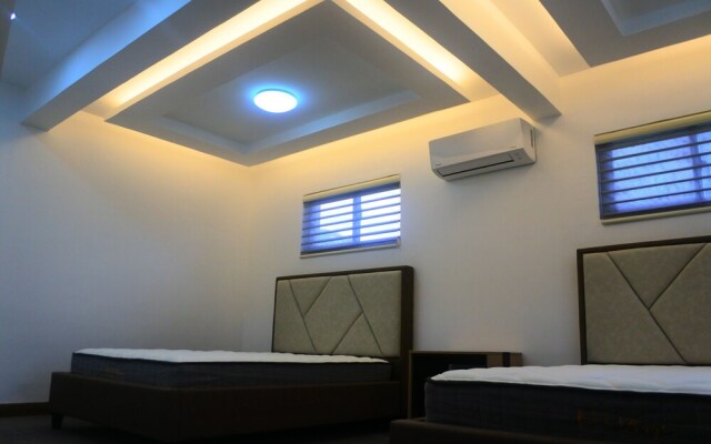 Aurora Villas and Cabin Resort