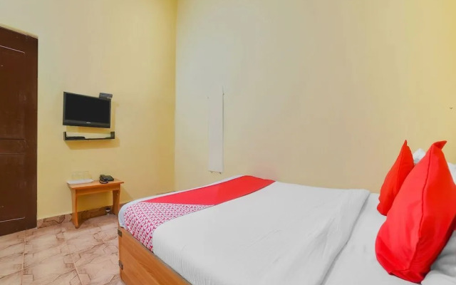 Royal Castle By OYO Rooms