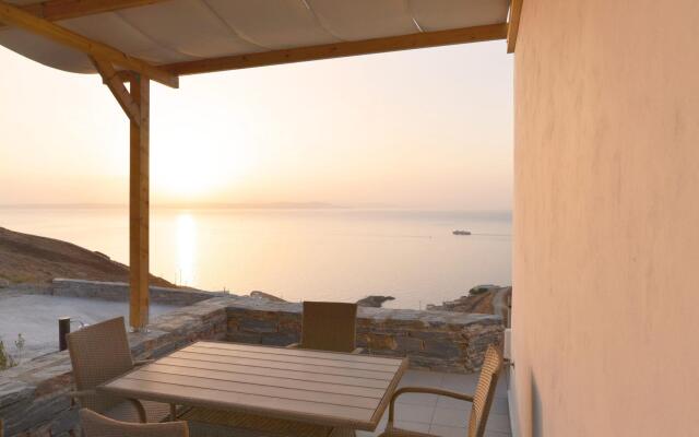 Villa Azure - Breathtaking Views & Private Pool