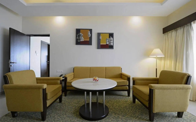 Hotel Naveen Lakeside
