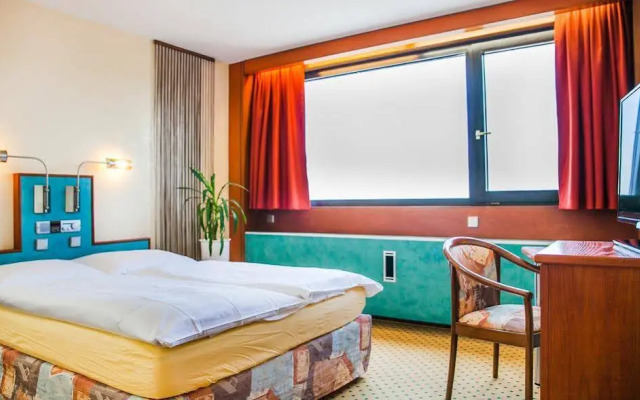 City Hotel Garni
