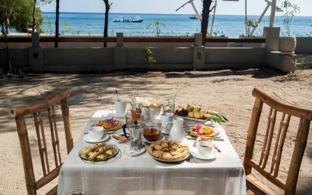 Villa Coral Flora – Meal – Gili Trawangan