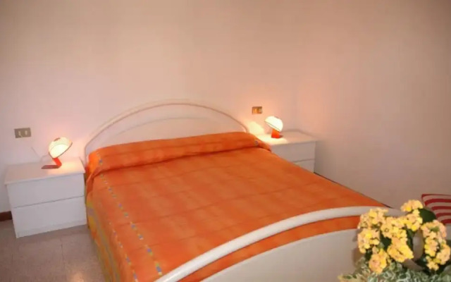 Relaxing Flat 700m From the sea