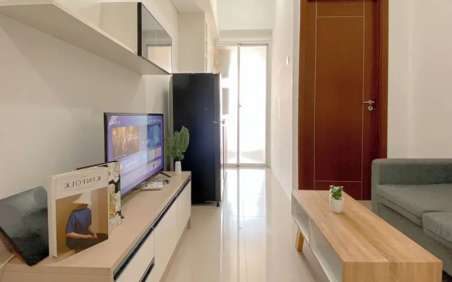 Warm And Simple 1Br Apartment At Vittoria Residence