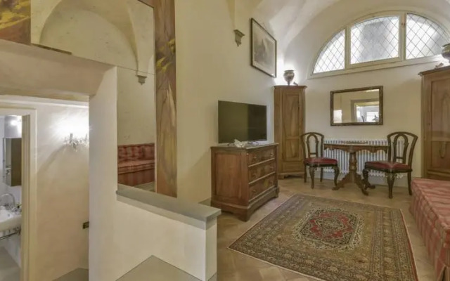 Epoque Halldis Apartment