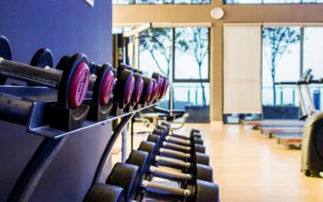 8Pax 2 BATHROOM NEAR SUMWAY PYRAMID