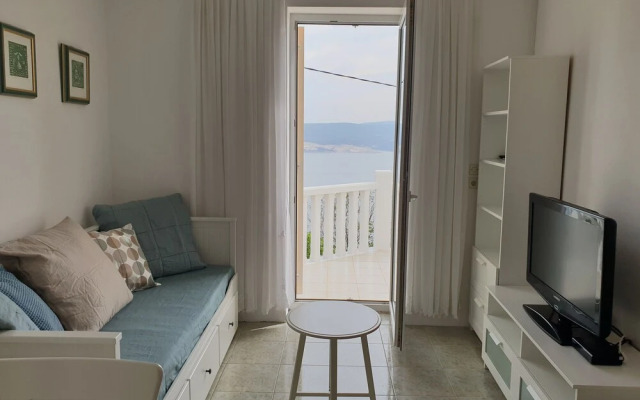 Grand Terrace Sea View Apartment