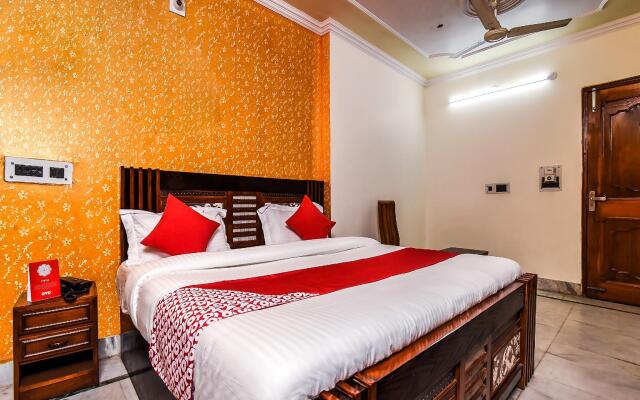 Forever Banquet  Rooms By OYO Rooms