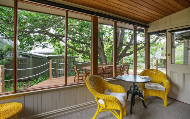Oak Tree Lodge