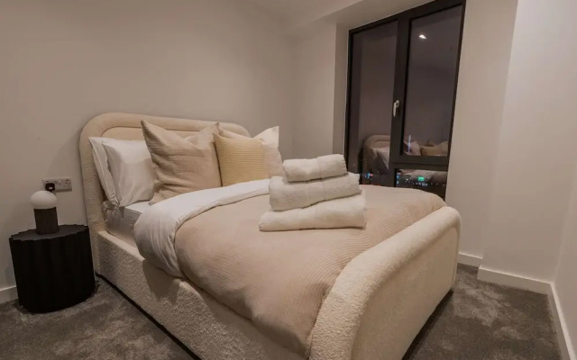 Bianco Suite 2BR With City Views