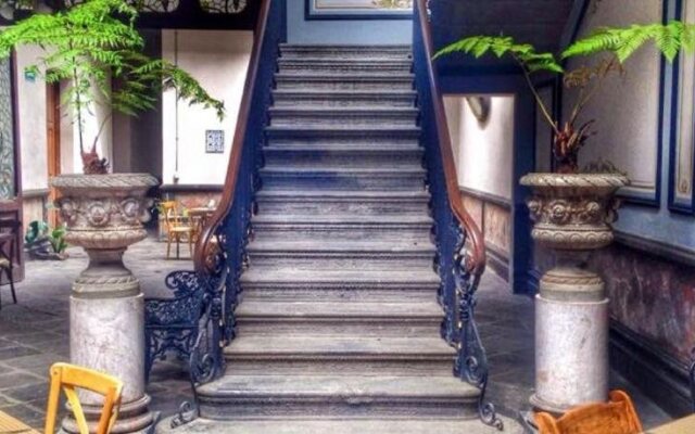 Leonora Hostal - Hostel