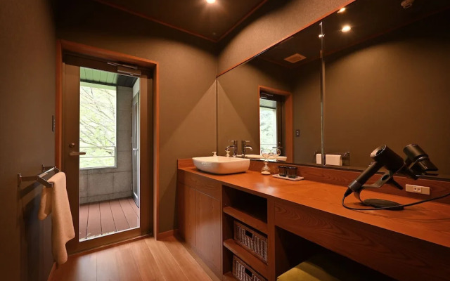 Shima Onsen YOSHIMOTO