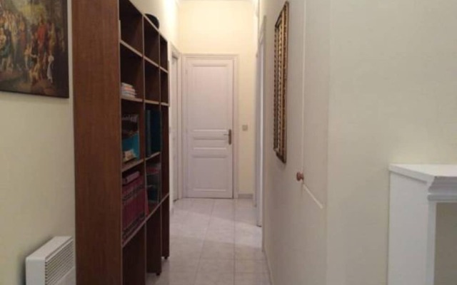 Center Flat