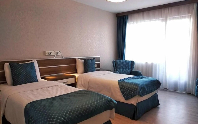 Campus Alba at Hotel Castello Mare