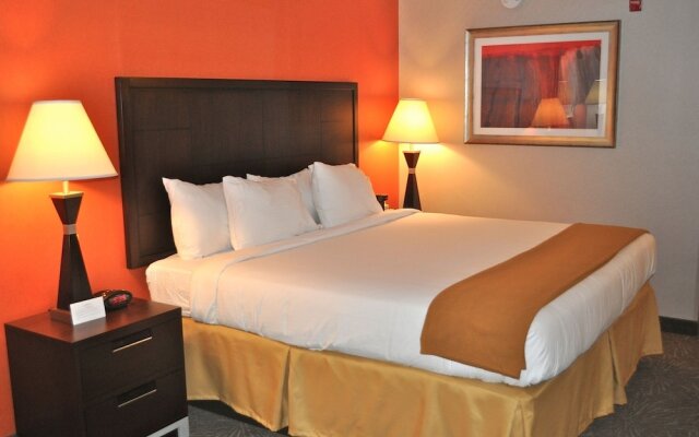 Holiday Inn Express Pittsburgh E -Water...