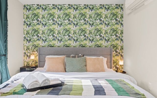 1BR Passyunk AveStunner-Perfect Location