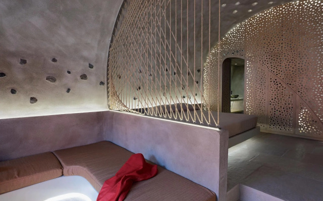 Andronikos Canaves Santorini