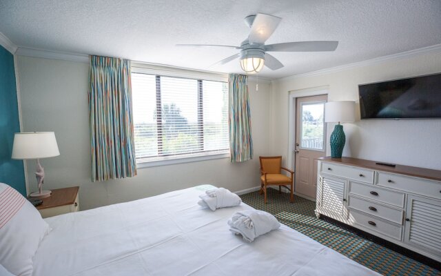 Seawatch at Island Club