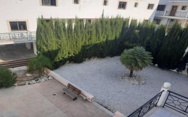 Paramount Gardens Resorts C202