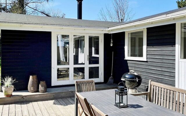 6 Person Holiday Home in Gilleleje-by Traum