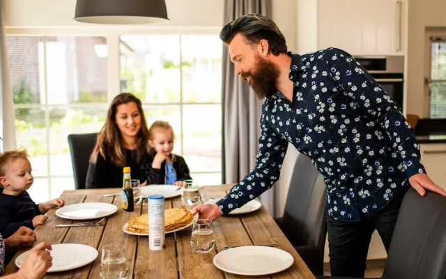 Family Villa + Sauna & Sunroom