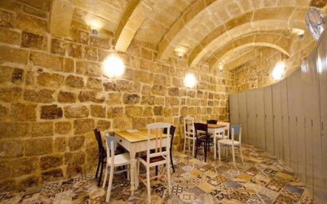 VBL Hostel – Adults only