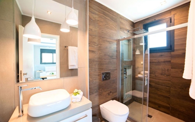 Perla Villas with Heated Pool