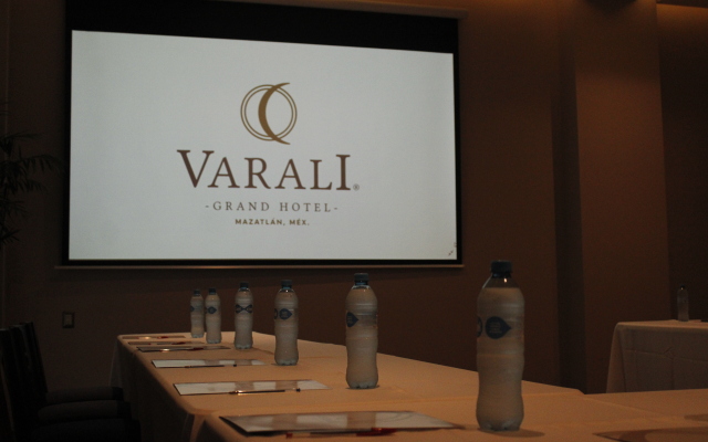 Varali Grand Hotel