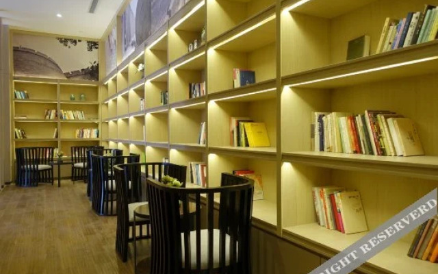 H Hotel (Xi'an Tai'ao Hancheng Lake)