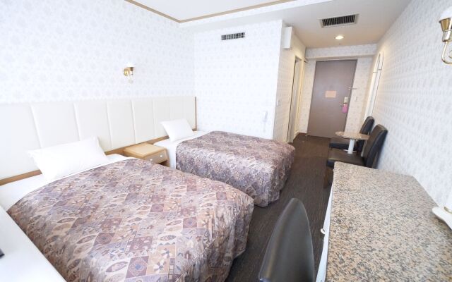 U Community Hotel