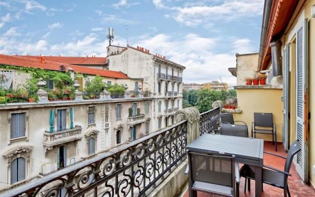 Porta Venezia Liberty Flats